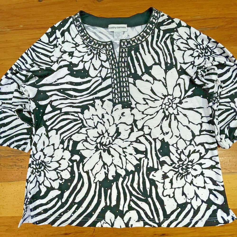 Cathy Daniels Womens Top XL Stretch Black White Bling Sequins Floral 3/4 Sleeves
